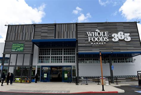 Whole Foods opens its third Southern California Market 365 in Long ...