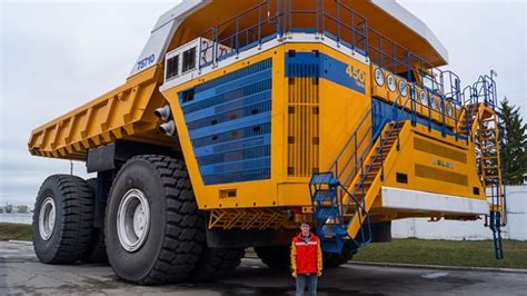 Belaz 75710 – the world’s largest dump truck – Canvids