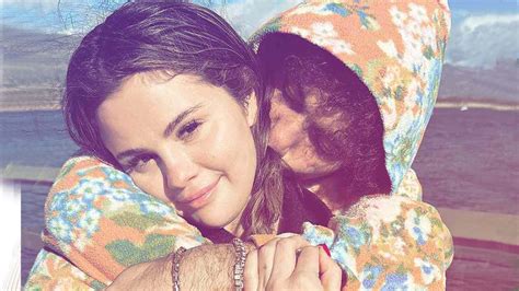 Selena Gomez and Benny Blanco Posted Their Most Cuddly Photo