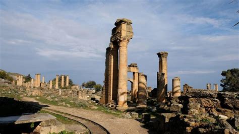 Libya’s ancient ruins blighted by theft, shunned by tourists - Al Arabiya English