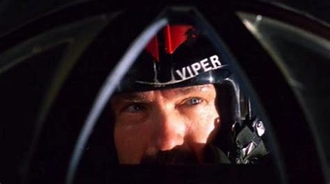 The helmet of driver Mike Metcalf / Viper (Tom Skerritt) in Top Gun ...