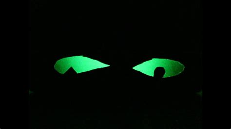 How to make glowing 'Spooky Eyes' - For Halloween / Zombie Parties ...