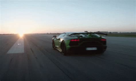 Lamborghini Race Car GIF - Lamborghini Race Car Car - Discover & Share GIFs