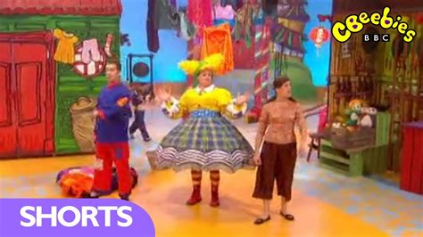 CBeebies Panto: Aladdin | Doovi