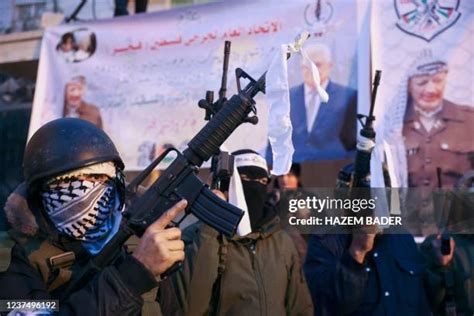 Fatah Al Aqsa Martyrs Brigades Photos and Premium High Res Pictures ...