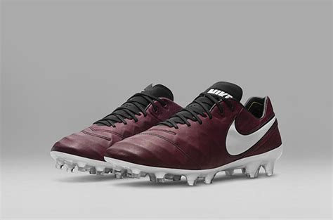 Nike creates wine themed football boots for Italy's Andrea Pirlo - Decanter