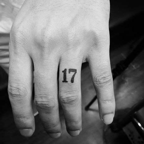 Resultado de imagen para 17 number tattoo | Tatuaggi, Tatuaggi ...