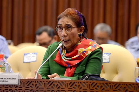 Susi Pudjiastuti jadi Menteri Terpopuler di Medsos