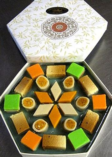 Diwali Sweets Gift Box, Indian Mithai, 2 Lbs, INDIAN MITHAI