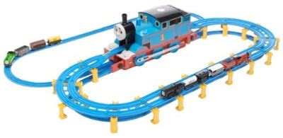 Tootally Thomas - Tomy Motor Road and Rail Thomas the Tank Engine & Friends - Giant Thomas Set