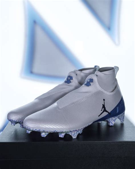 Jordan Cleats for North Carolina Football — UNISWAG | Jordan football ...