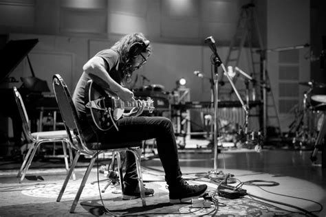 Dave Grohl Announces Two-Part Mini-Documentary Play Featuring 23-Minute ...