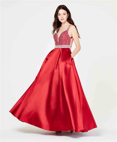 Perfect Your Prom Style at Macy’s - Fashion Trendsetter