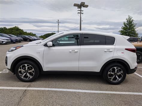 New 2020 Kia Sportage LX in Clear White | Greensburg, PA | #K03857