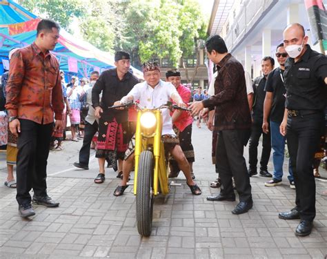 Gubernur Koster Motivasi Siswa SMKN 1 Denpasar Ciptakan Sepeda Motor Hingga Kompor Listrik ...