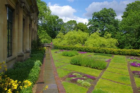 The herb garden - Eltham Palace © Stephen McKay :: Geograph Britain and Ireland