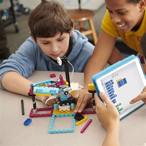 Meet LEGO Education SPIKE Prime, A New Coding Kit Designed For Middle ...