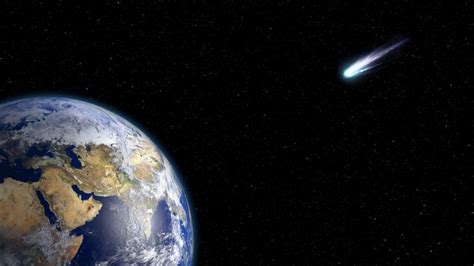 18 Comet Facts: History, Orbits, Compositions & More - Facts.net