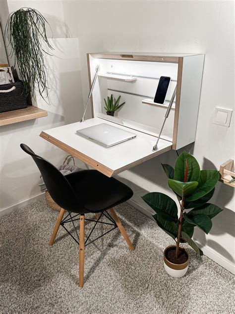 Floating Desks Wall Mounted: Benefits And Advantages - Wall Mount Ideas
