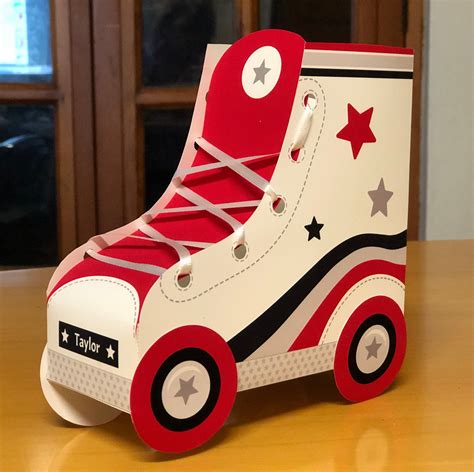 Roller skate party favor boxes / Roller skate party favors | Etsy