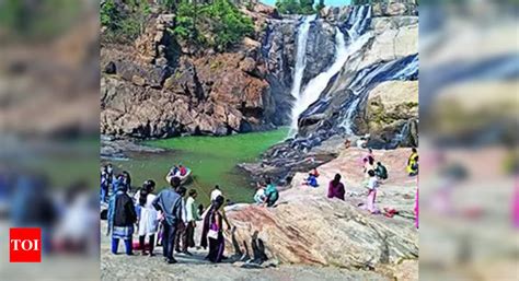 Tourist Spots Near Steel City Jamshedpur: Illegal Touts Exploit ...