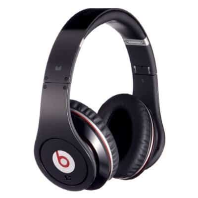 Best Noise Cancelling Headphones - Best for Airplane Rides - Go Green Travel Green