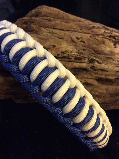 Half Hitch Knot Paracord Bracelet - Etsy