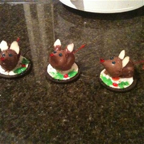 17 Best images about Hershey kisses and candy crafts on Pinterest | Crafts, Reindeer noses and ...