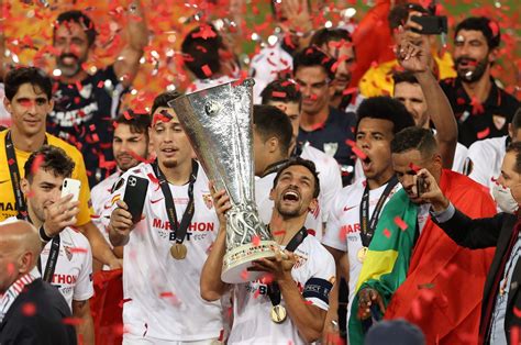 Sevilla defeat Inter 3-2 in thriller for Europa League crown | Daily Sabah