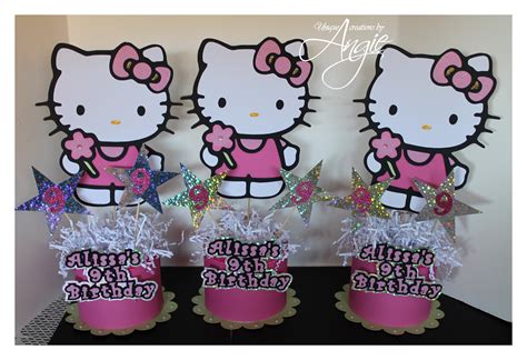 SCRAPPIN MEMORIES: hello kitty birthday decor set : centerpieces , goodie bags and birthday banner