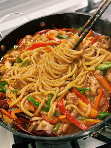 One Pot Spicy Chicken Noodles - Tiffy Cooks