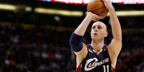 Cavaliers legend Zydrunas Ilgauskas' wife dies at 50 | Fox News