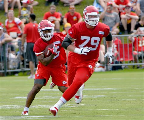 Chiefs 2017 positional preview: Offensive line