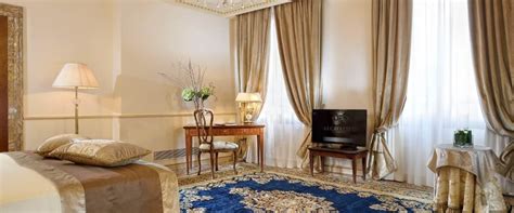 Rooms and Suites - Junior Suite Venice Hotel - Hotel ai Cavalieri In the historic center of Venice