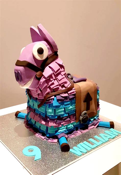 Fortnight Loot Llama cake | Llama cake, Loot llama cake, Cake