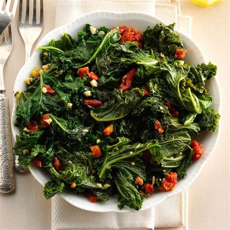 Warm Tasty Greens with Garlic Recipe: How to Make It