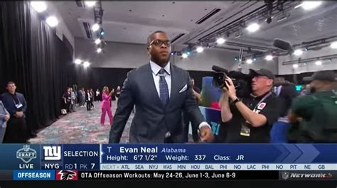 Steelers Select OT Evan Neal In 2022 NFL Redraft - Steelers Depot