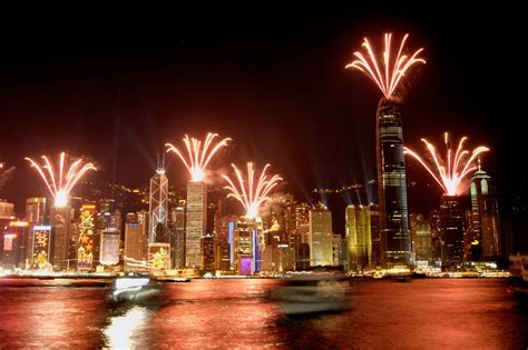 Symphony of Lights Hong Kong - Light and Sound Show at Victoria Harbour ...