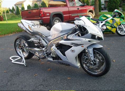 Custom 2005 Yamaha YZF-R1 | Awesome Bikes | Pinterest