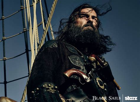 Black Sails Season 3 Showrunners on Pirate Series | Collider