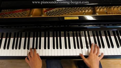 12 Blues Licks in A minor │ Blues Piano Lessons 2 online video cutter com 7 - YouTube