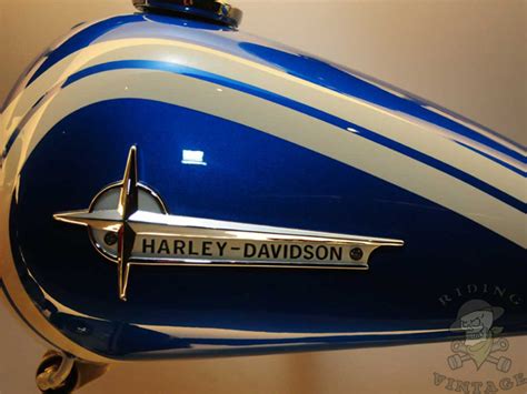 Harley-Davidson Tank Emblem and Paint Colors for 1961 - 1962 ~ Riding ...