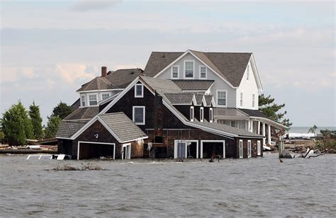 How Rising Seas and Coastal Storms Drowned the U.S. Flood Insurance ...