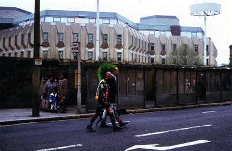 The old Sheffield Peace Gardens and Town Hall 'Egg Box' Extension ...