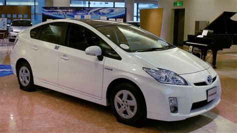 World Of Cars: Toyota prius Image