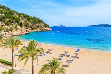 Holidays in Spain: Travel Deals From Coastlines to Mountains