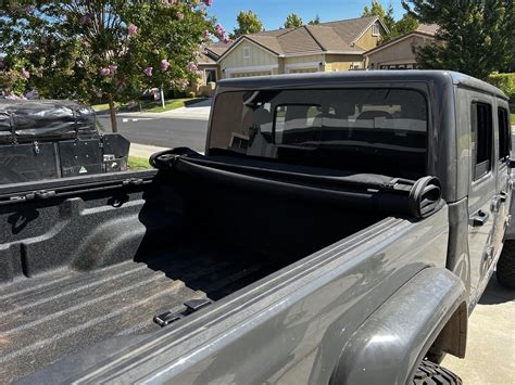 California - Factory Soft Roll Up Tonneau Cover 22 Gladiator | Jeep Gladiator (JT) News, Forum ...