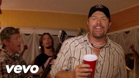 Toby Keith - Red Solo Cup (Unedited Version) | Country music videos ...