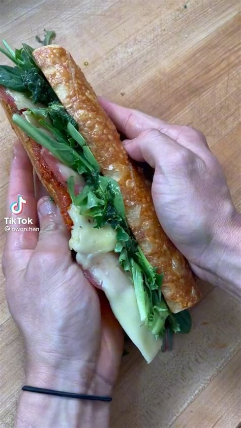 Gabagool on Sour Dough Baguette 🤤 : r/Sandwiches