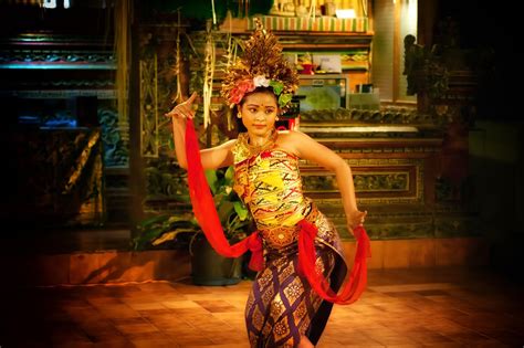 11 Best Nightlife in Ubud - Best Places to Go at Night in Ubud – Go Guides